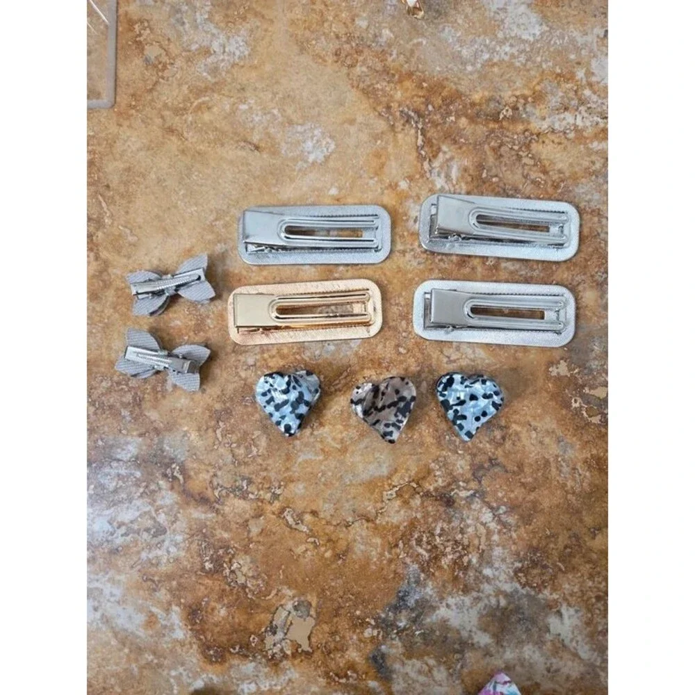 9-Piece Girls Hair Accessories Lot –  Hair Clips